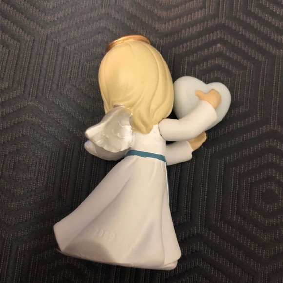 Precious Moments #921012 - Picture 2 of 5